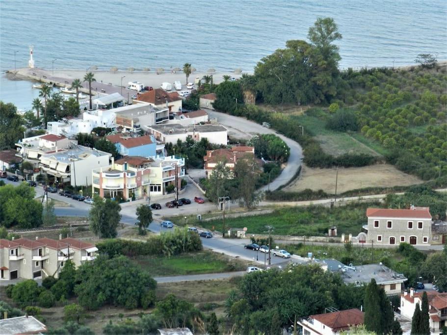 Apartment La Casa Di Ercole Across Bay Of Nafplio. Miloi (Argolis)